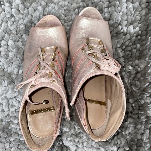 Marciano Women’s peep toe booties - Picture 2 of 4